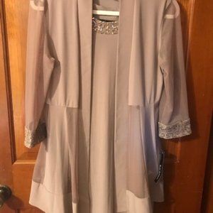 2-piece set- size 6 petite R&M Richards taupe sequin trimmed dress with jacket